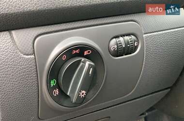 Хэтчбек Volkswagen Golf 2006 в 