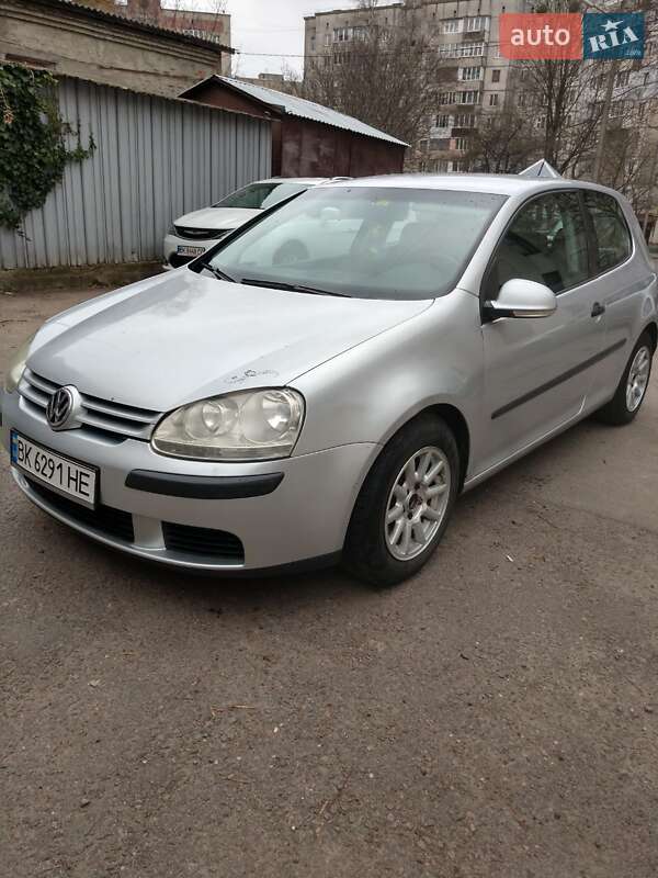 Volkswagen Golf 2005