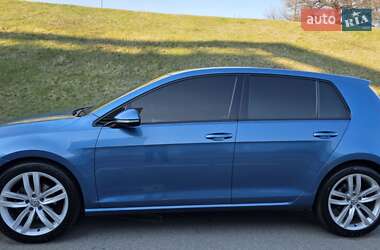 Хэтчбек Volkswagen Golf 2013 в 