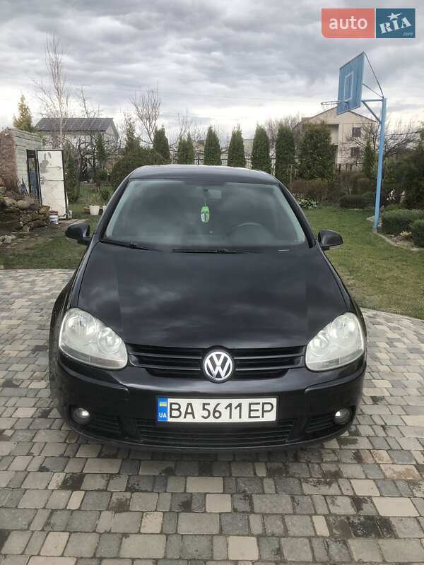Хэтчбек Volkswagen Golf 2007 в 