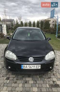 Хэтчбек Volkswagen Golf 2007 в 