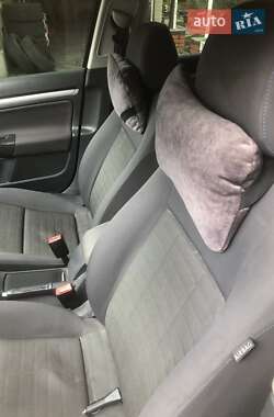 Хэтчбек Volkswagen Golf 2007 в 