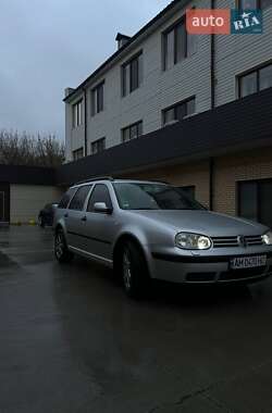 Універсал Volkswagen Golf 2000 в 
