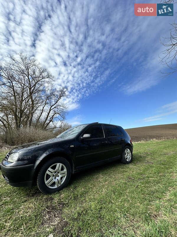 Хетчбек Volkswagen Golf 2000 в Тернополі