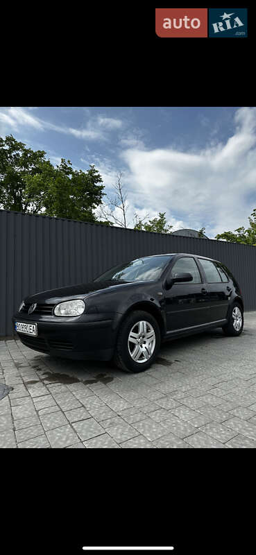 Хетчбек Volkswagen Golf 2000 в Тернополі