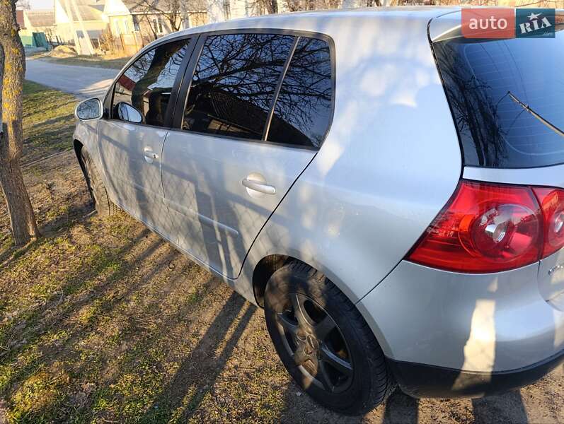 Хэтчбек Volkswagen Golf 2007 в Звягеле