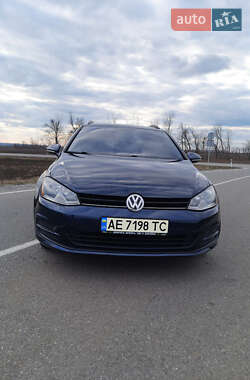 Универсал Volkswagen Golf 2015 в 