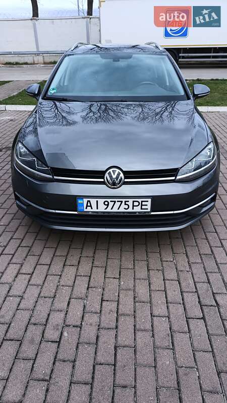 Універсал Volkswagen Golf 2018 в Києві
