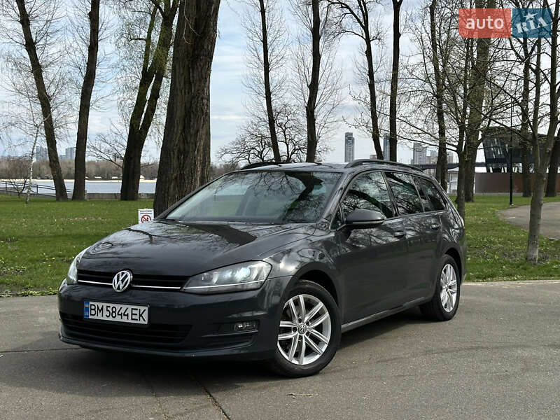 Универсал Volkswagen Golf 2014 в 
