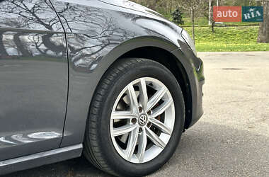 Универсал Volkswagen Golf 2014 в 