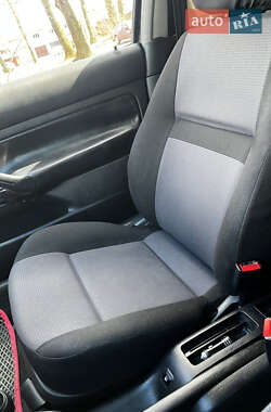 Хэтчбек Volkswagen Golf 2000 в 