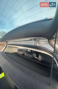 Хэтчбек Volkswagen Golf 2010 в 