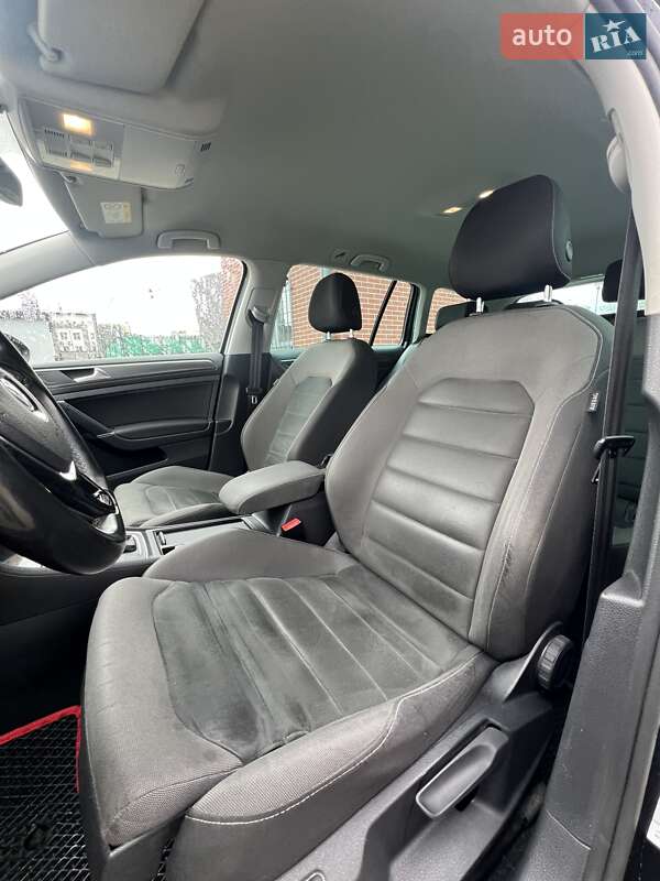 Универсал Volkswagen Golf 2018 в Львове