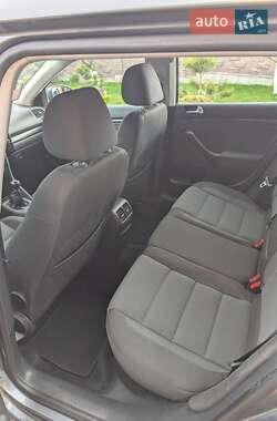 Универсал Volkswagen Golf 2012 в 