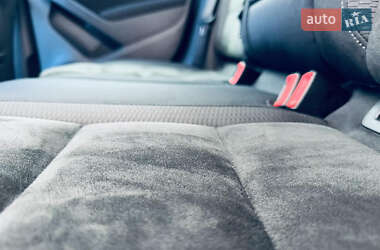 Хэтчбек Volkswagen Golf 2009 в 