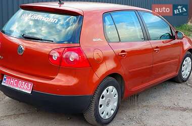 Хэтчбек Volkswagen Golf 2006 в 