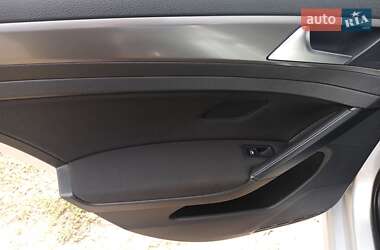 Універсал Volkswagen Golf 2014 в Богодухіву