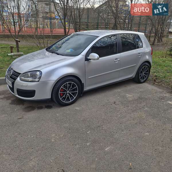 Хэтчбек Volkswagen Golf 2007 в Ивано-Франковске