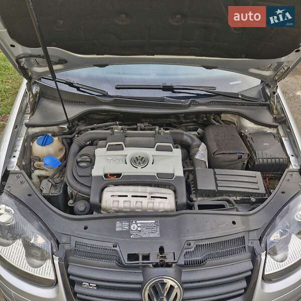 Хэтчбек Volkswagen Golf 2007 в Ивано-Франковске