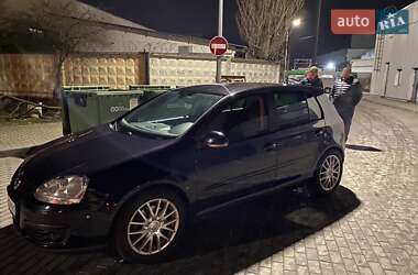 Хетчбек Volkswagen Golf 2007 в 
