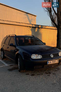 Универсал Volkswagen Golf 2003 в 