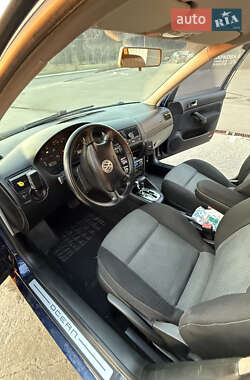 Универсал Volkswagen Golf 2003 в 