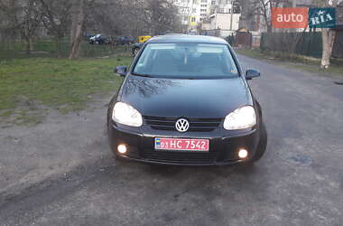Хетчбек Volkswagen Golf 2008 в 