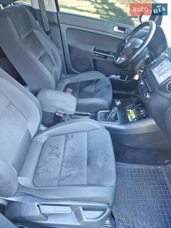 Хэтчбек Volkswagen Golf 2009 в Белой Церкви