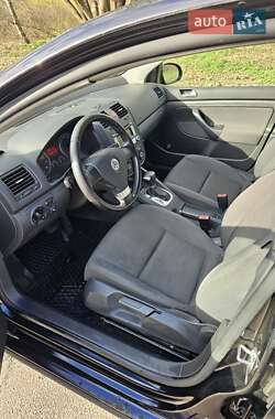 Хэтчбек Volkswagen Golf 2007 в 