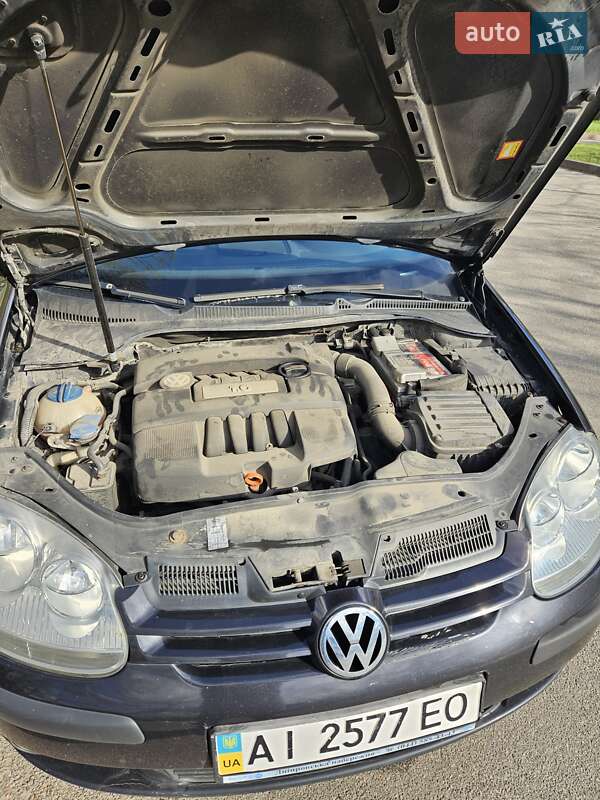 Хэтчбек Volkswagen Golf 2007 в Киеве