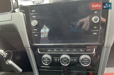 Универсал Volkswagen Golf 2019 в 
