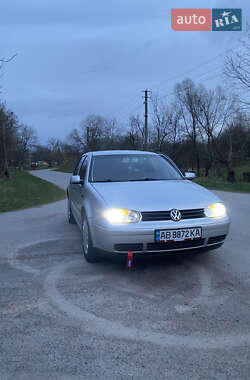 Хетчбек Volkswagen Golf 2001 в Літині