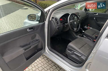 Хетчбек Volkswagen Golf 2007 в 
