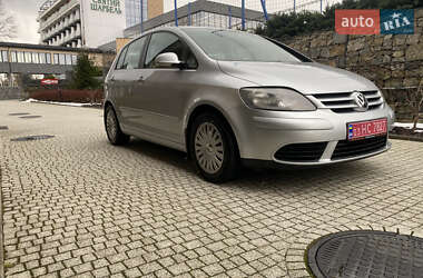 Хетчбек Volkswagen Golf 2007 в 