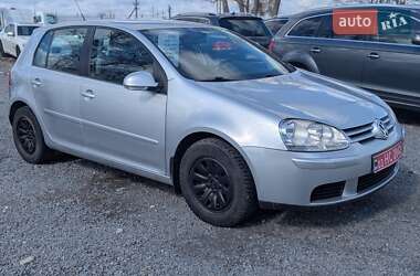 Хэтчбек Volkswagen Golf 2008 в 