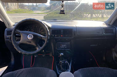 Хэтчбек Volkswagen Golf 1998 в 