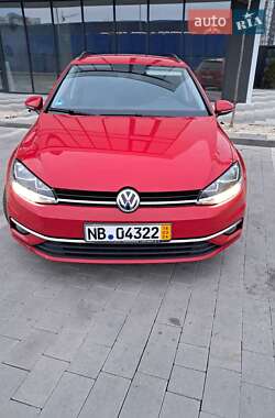 Универсал Volkswagen Golf 2019 в 