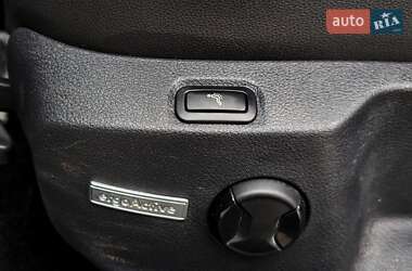 Хэтчбек Volkswagen Golf 2015 в 