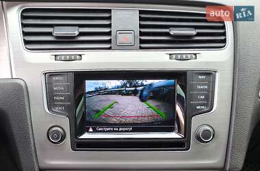Хэтчбек Volkswagen Golf 2015 в 
