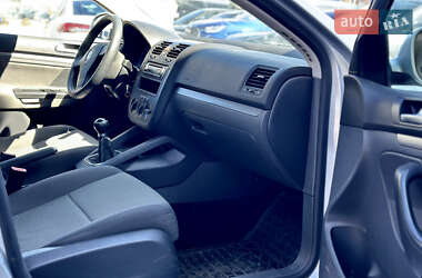 Универсал Volkswagen Golf 2009 в 