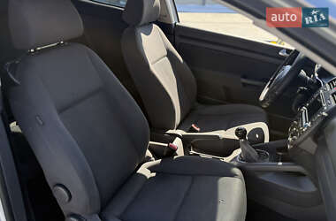 Хетчбек Volkswagen Golf 2006 в 