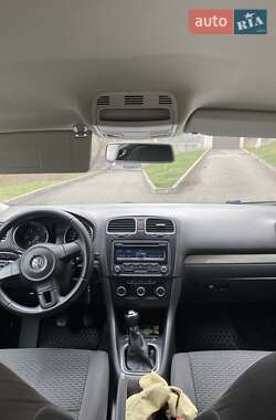 Универсал Volkswagen Golf 2011 в 