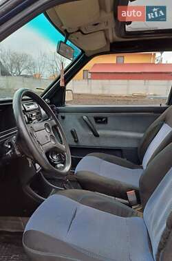 Хетчбек Volkswagen Golf 1987 в 