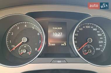 Хэтчбек Volkswagen Golf 2014 в 