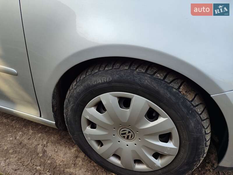 Хэтчбек Volkswagen Golf 2004 в Киеве фото 45 Хэтчбек Volkswagen Golf 2004 в Киеве