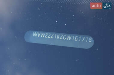 Хэтчбек Volkswagen Golf 2011 в 