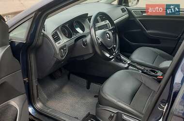 Универсал Volkswagen Golf 2015 в 