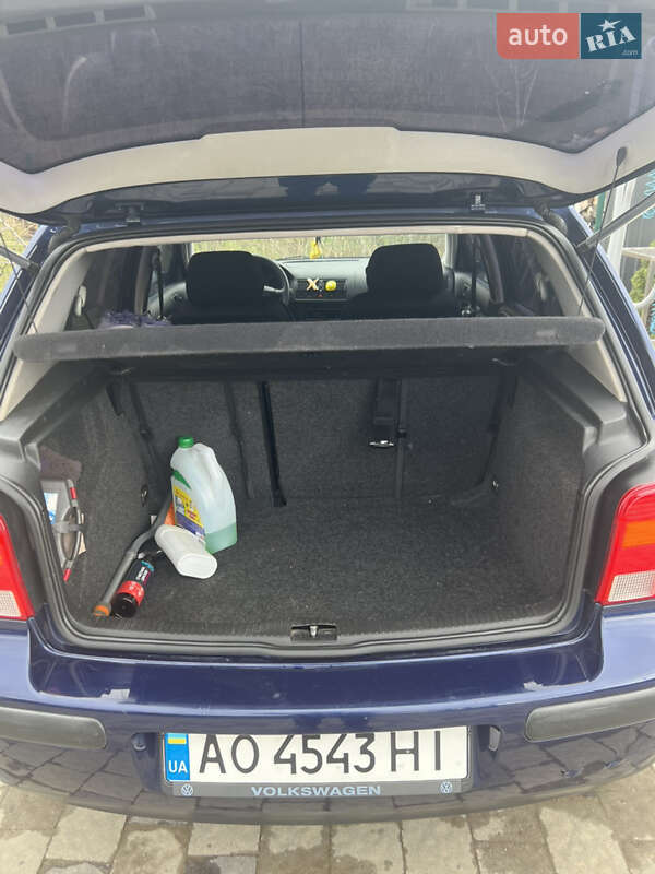 Хэтчбек Volkswagen Golf 2001 в Ужгороде