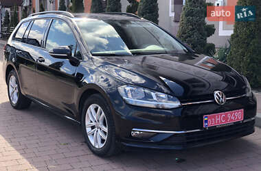 Универсал Volkswagen Golf 2018 в 