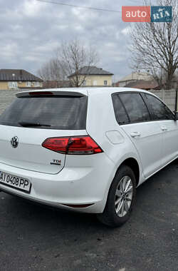 Хэтчбек Volkswagen Golf 2013 в 